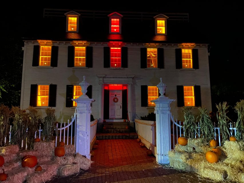 Salem, MA: History and Hauntings Guided Walking Tour - Chestnut Street and Salem’s polished old houses