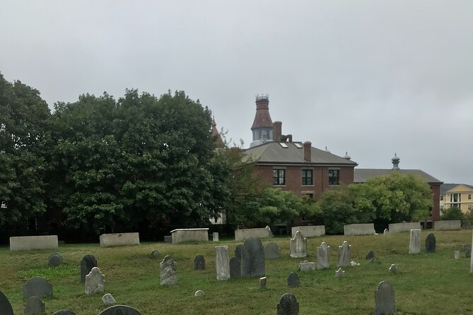Salem's Best Ghost Tour - Why Salem works best after dark