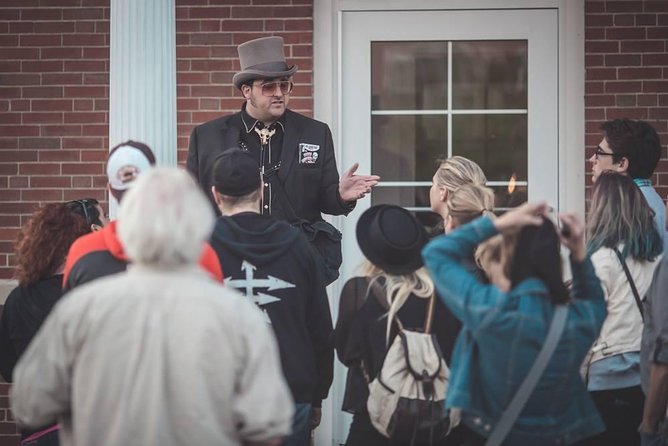 Salem Voodoo, Vampires, and Ghosts Guided Walking Tour - Meeting the guide near the Salem Visitor Center