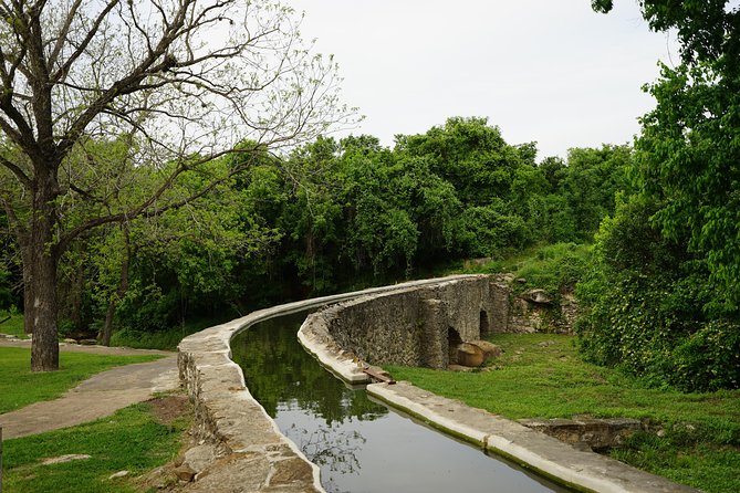 San Antonio Missions UNESCO World Heritage Sites Tour - The Espada Aqueduct: a quick look at engineering