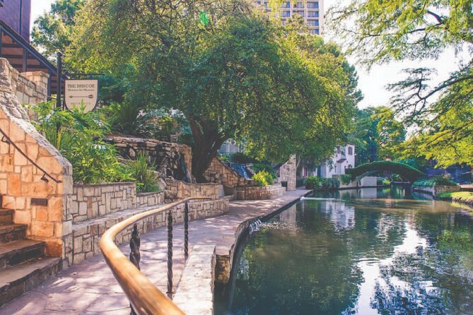 San Antonio Premium City Tour with Alamo & River Walk Cruise - Why this tour works for a first afternoon