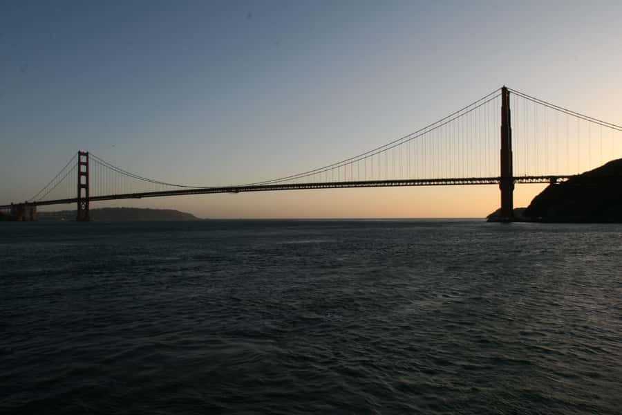San Francisco: California Sunset Cruise (2-hours) - Food, drinks, and the easy picnic option