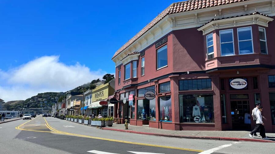 San Francisco: Muir Woods & Sausalito Tour with Ferry Option - Why the ferry return is the smart upgrade