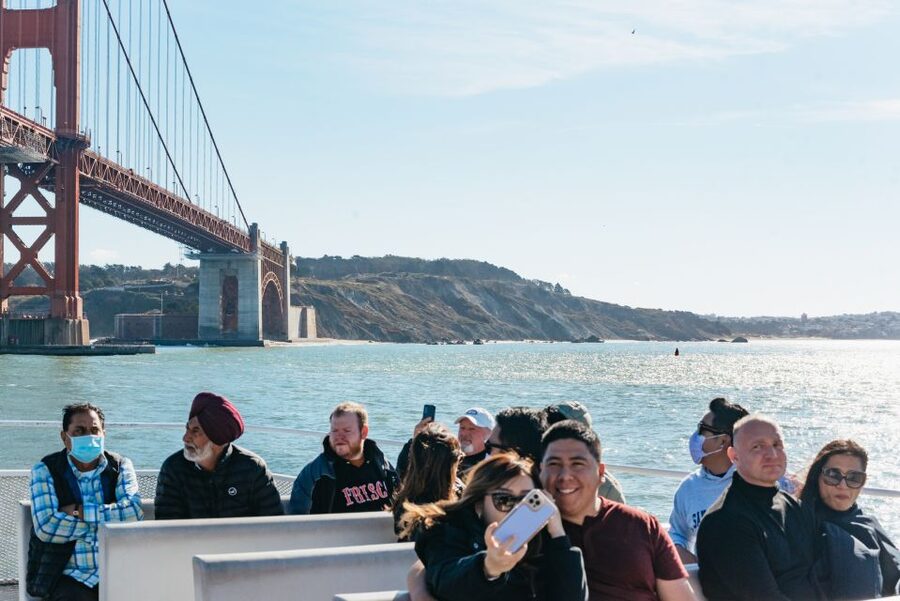 San Francisco: Skip-the-Line Escape from The Rock Bay Cruise - Choosing a seat, hearing the narration, and handling the weather