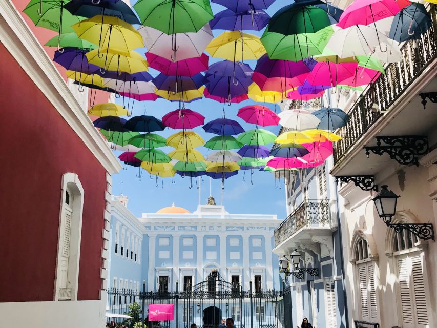 San Juan: Old Town Sunset Walking Tour - The plazas that explain the city