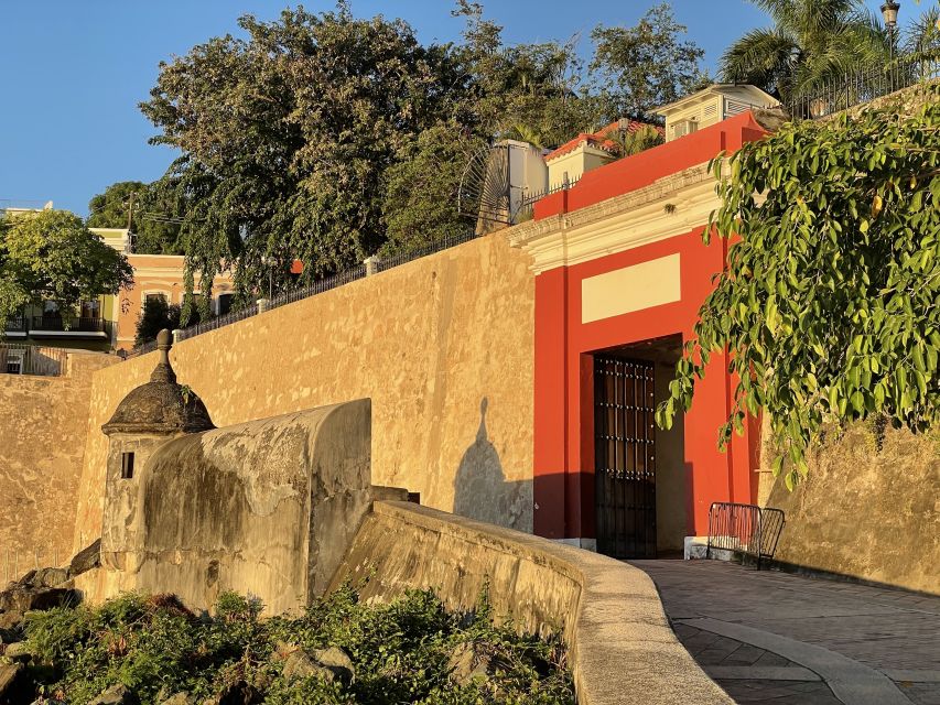 San Juan: Old Town Sunset Walking Tour - Starting at Plaza Colón