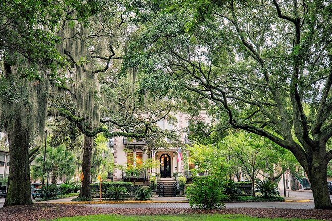 Savannah First Squares Culinary & Cultural Walking Food Tour - Key Points at a Glance