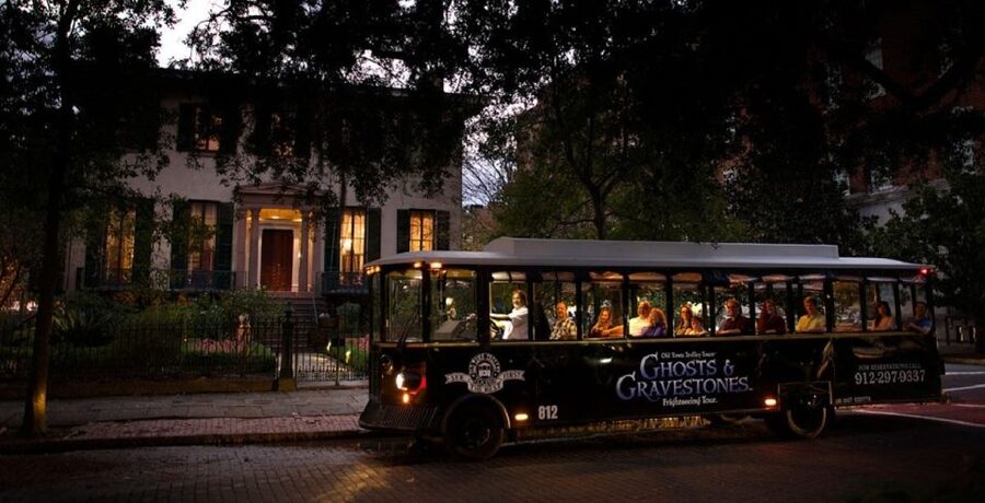 Savannah: Ghosts and Gravestones Tour with Low House Entry - Wright Square, Telfair Square, and the city’s haunted center