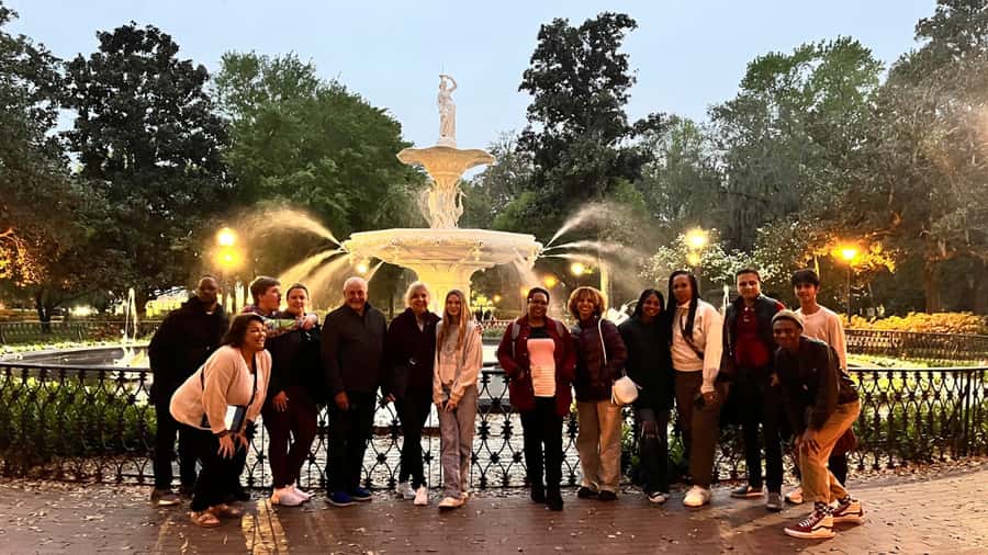 Savannah: Ghosts, Asylums, Voodoo, and Horror Walking Tour - The dead beneath Savannahs streets