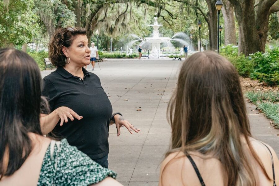 Savannah: Ghosts, Asylums, Voodoo, and Horror Walking Tour - Who should book this ghost tour?