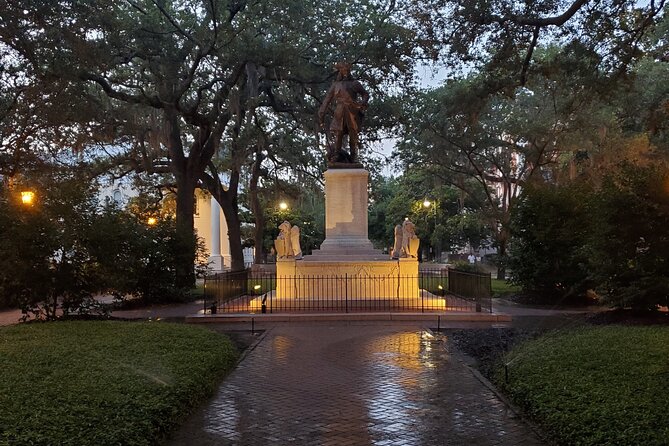 Savannah History and Haunts Candlelit Ghost Walking Tour - A walking route through Savannah’s darker stories