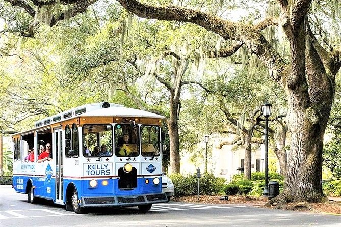 Savannah Land & Sea Combo: City Sightseeing Trolley Tour with Riverboat Cruise - A useful first look at Savannah from land and water