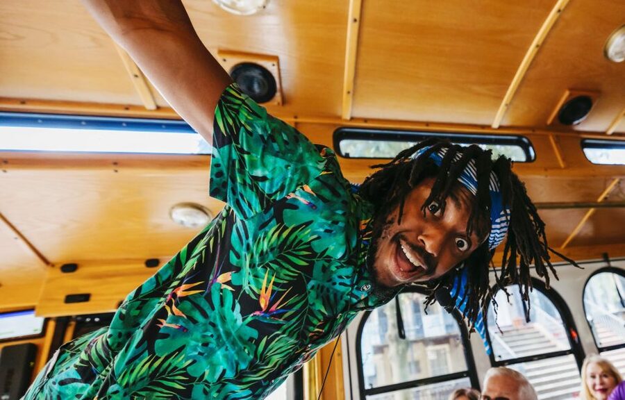 Savannah: "Savannah for Morons" Comedy Trolley Tour - My verdict: book it for the laughs, not the textbook