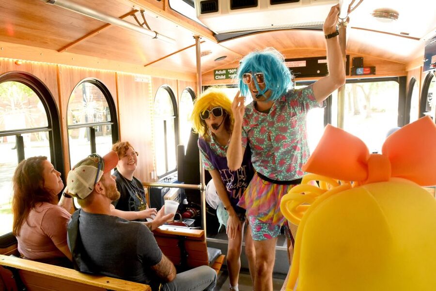 Savannah: "Savannah for Morons" Comedy Trolley Tour - A history lesson with a comedy-show engine