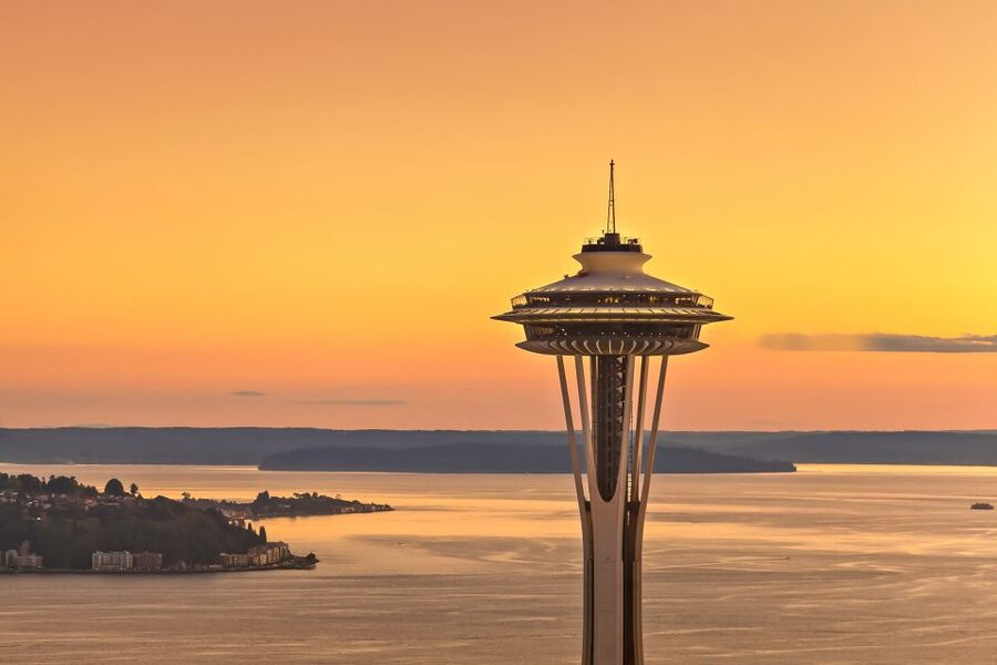 Seattle CityPASS®: Save up to 46% at 5 Top Attractions - Space Needle: use the day and night benefit