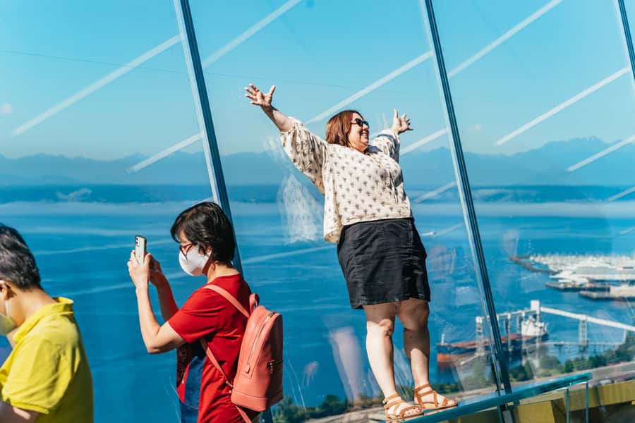 Seattle: Space Needle & Chihuly Garden and Glass Ticket - Eight galleries of Dale Chihuly’s glass
