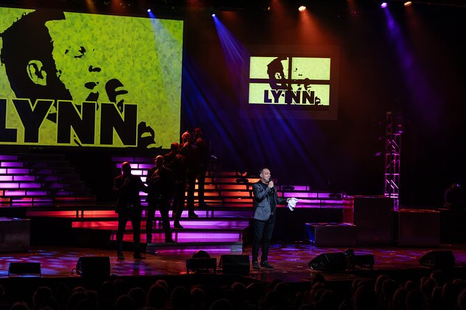 SIX Show in Branson - Planning Your Visit to Dick Clark’s American Bandstand Theater