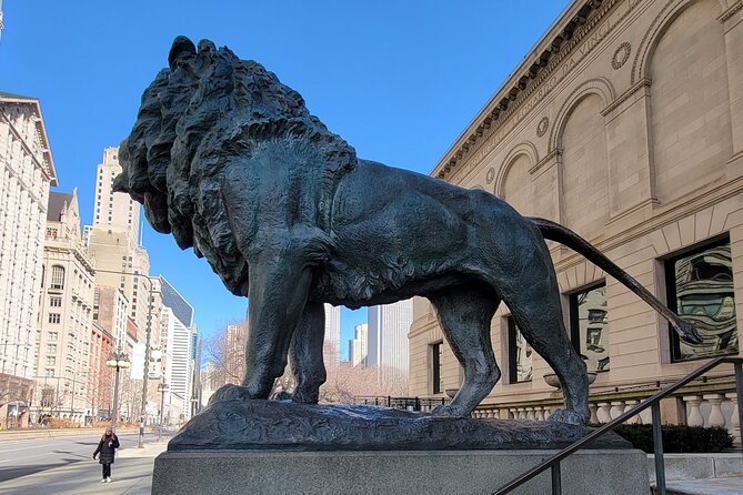 Skip-the-line: Art Institute of Chicago Guided Tour - From Georgia O’Keeffe to Edward Hopper