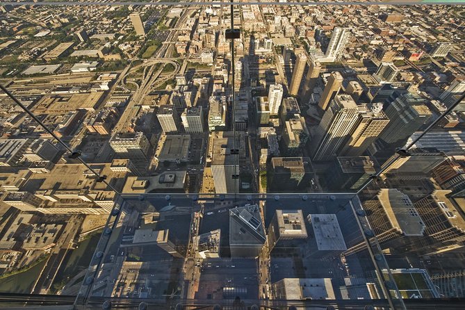Skydeck - Willis Tower Admission - The Ledge: 90 seconds above Chicago