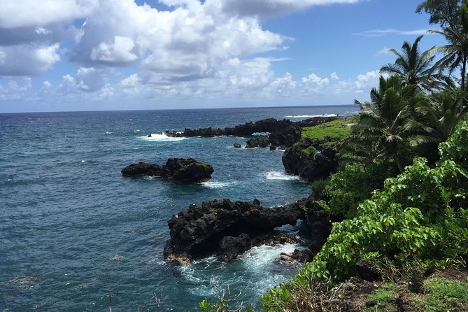 Small-Group Road to Hana Adventure Tour with Pickup & Lunch - Wailua Valley, rainbow eucalyptus, and the ride home