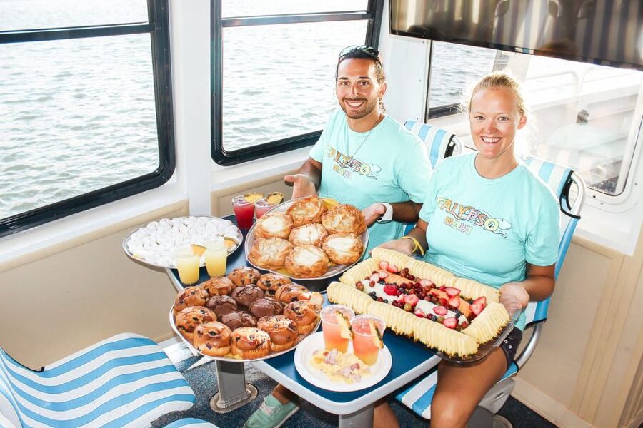 South Maui: Molokini Snorkeling Adventure - Meals, drinks, and the value of the $185 price
