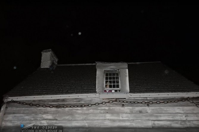 St. Augustine Ghost Tour: A Ghostly Encounter - Guides make or break the evening