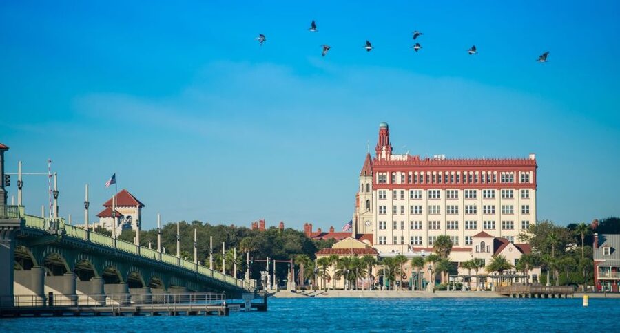 St. Augustine: Hop-on Hop-off Trolley Tour with Museum Entry - Why the trolley works so well in St. Augustine