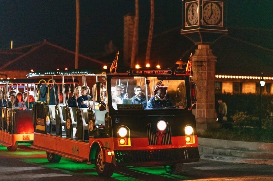 St Augustine: Nights of Lights Trolley Tour - Should you book it?
