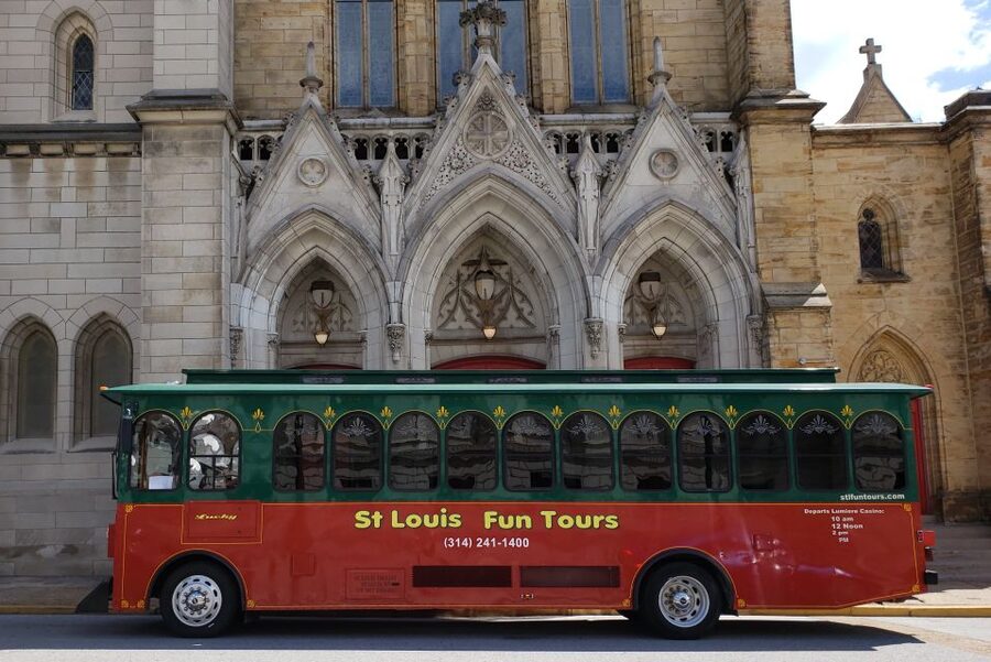 St Louis: 75-Minute City Trolley Tour - A practical first look at St. Louis