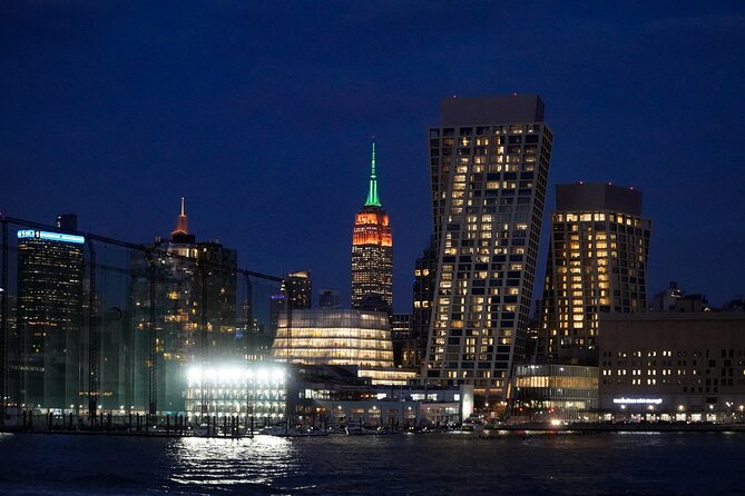 Starship Landmark 90 Minute Sightseeing Cruise - Ellis Island and the story of arrival