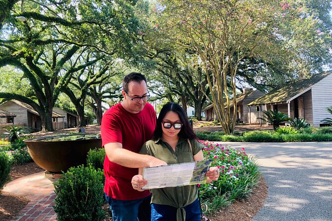 Swamp Boat Ride and Oak Alley Plantation Tour from New Orleans - Wildlife sightings depend on season and luck