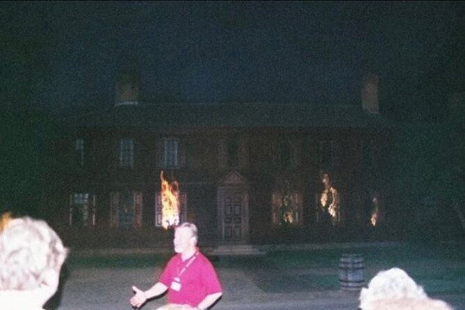 The Original Ghosts of Williamsburg Tour - The guides shape the night