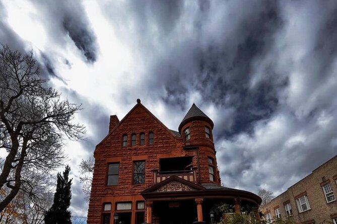 Twilight Ghost Tour - The Patterson Inn and its castle-like facade