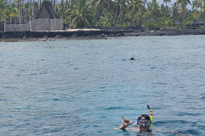 Two Reef Snorkel Trip-See Captain Cook Monument & Sea Caves - Why the small boat changes the experience