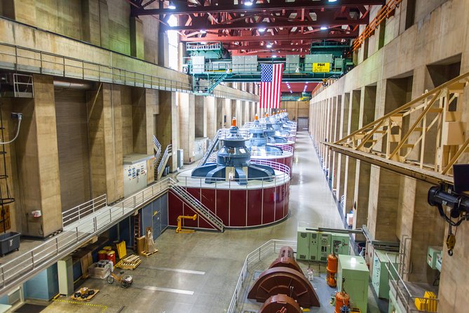 Ultimate Hoover Dam Tour from Las Vegas - Lake Mead Lookout adds color and scale