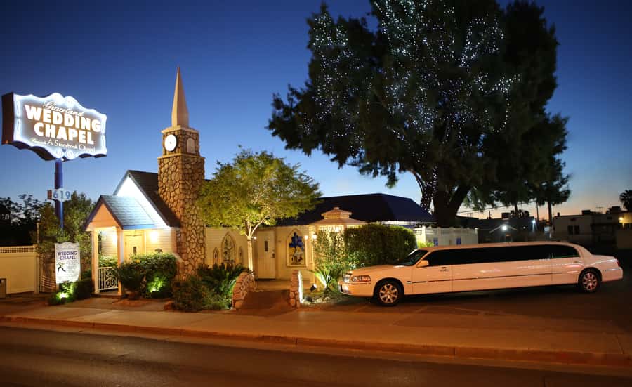 Vegas: Elvis-Themed Graceland Chapel Wedding or Vow Renewal - Why the 1977 Graceland Chapel setting matters