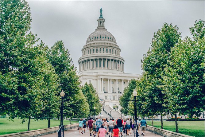 VIP Best of DC with US Capitol + National Archives Reserved Entry - Lincoln, Vietnam, and Korean War memorials