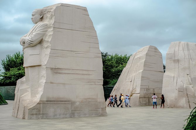 VIP Best of DC with US Capitol + National Archives Reserved Entry - The White House and Eisenhower Memorial