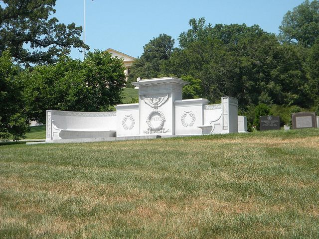 Washington DC: Arlington Nat. Cemetery Ticket & Tram Tour - The Coast Guard Memorial and passing points