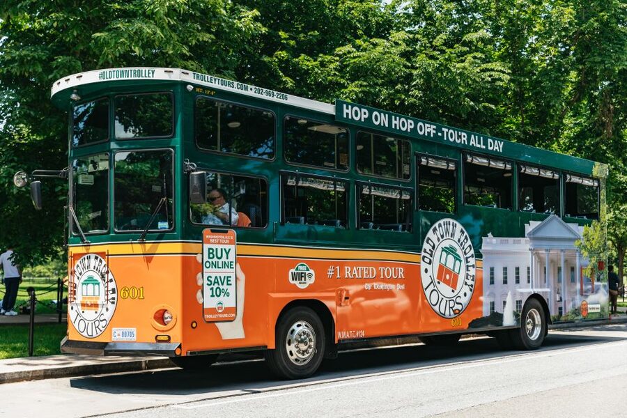 Washington, DC: Hop-On Hop-Off Old Town Trolley City Tour - Portraits, art, Ford’s Theatre, and the White House