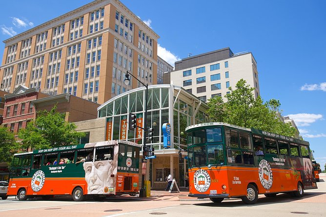 Washington DC Hop-On Hop-off Trolley Tour with 15 Stops - Stops 7 and 8: The Tidal Basin’s memorial circuit