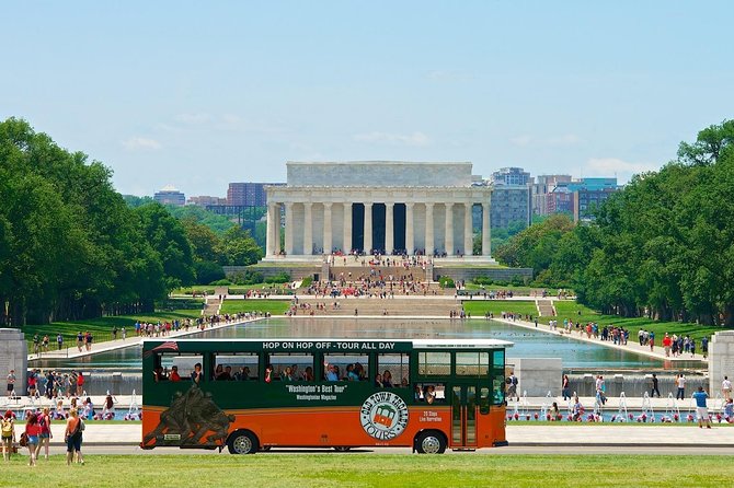 Washington DC Hop-On Hop-off Trolley Tour with 15 Stops - Stops 10 to 12: Smithsonian museums, portraits, and Ford’s Theatre
