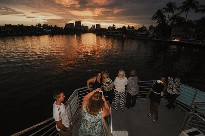 Water Taxi All Day hop-on hop-off Venice of America Boat Tour - Bahia Mar and the Fort Lauderdale Beach stops
