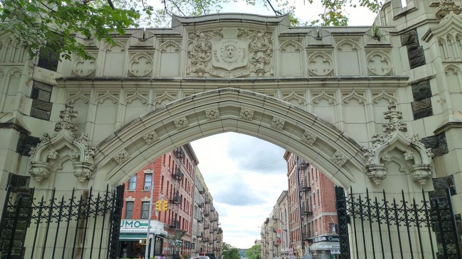 West Harlem: Gospel Church Service and Sunday Walking Tour - Why the church service is the main event