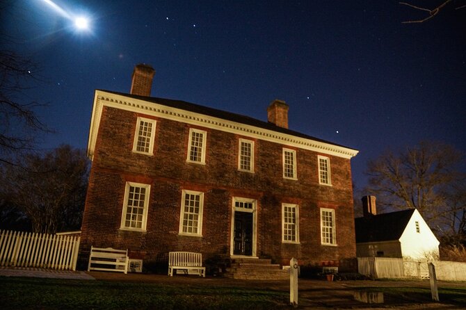 Whispers of Williamsburg Haunted Ghost Tour with Add-on options - The optional extended tour