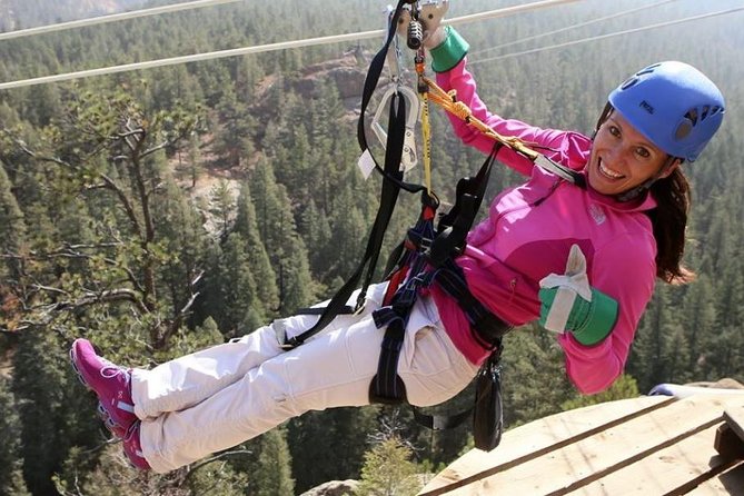 Woods Course Zipline Tour in Seven Falls - Five lines that build in length and height