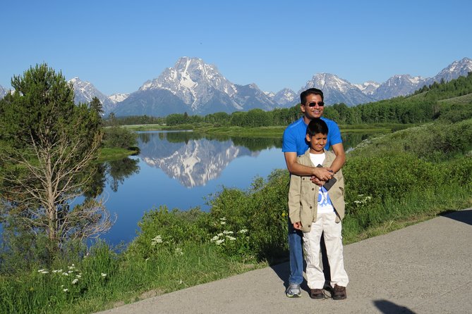 Yellowstone National Park - Full-Day Lower Loop Tour from Jackson - What you eat and what you carry